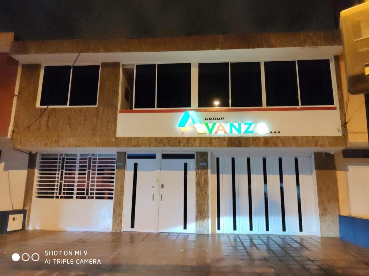 קאלי Hostal Avanza מראה חיצוני תמונה