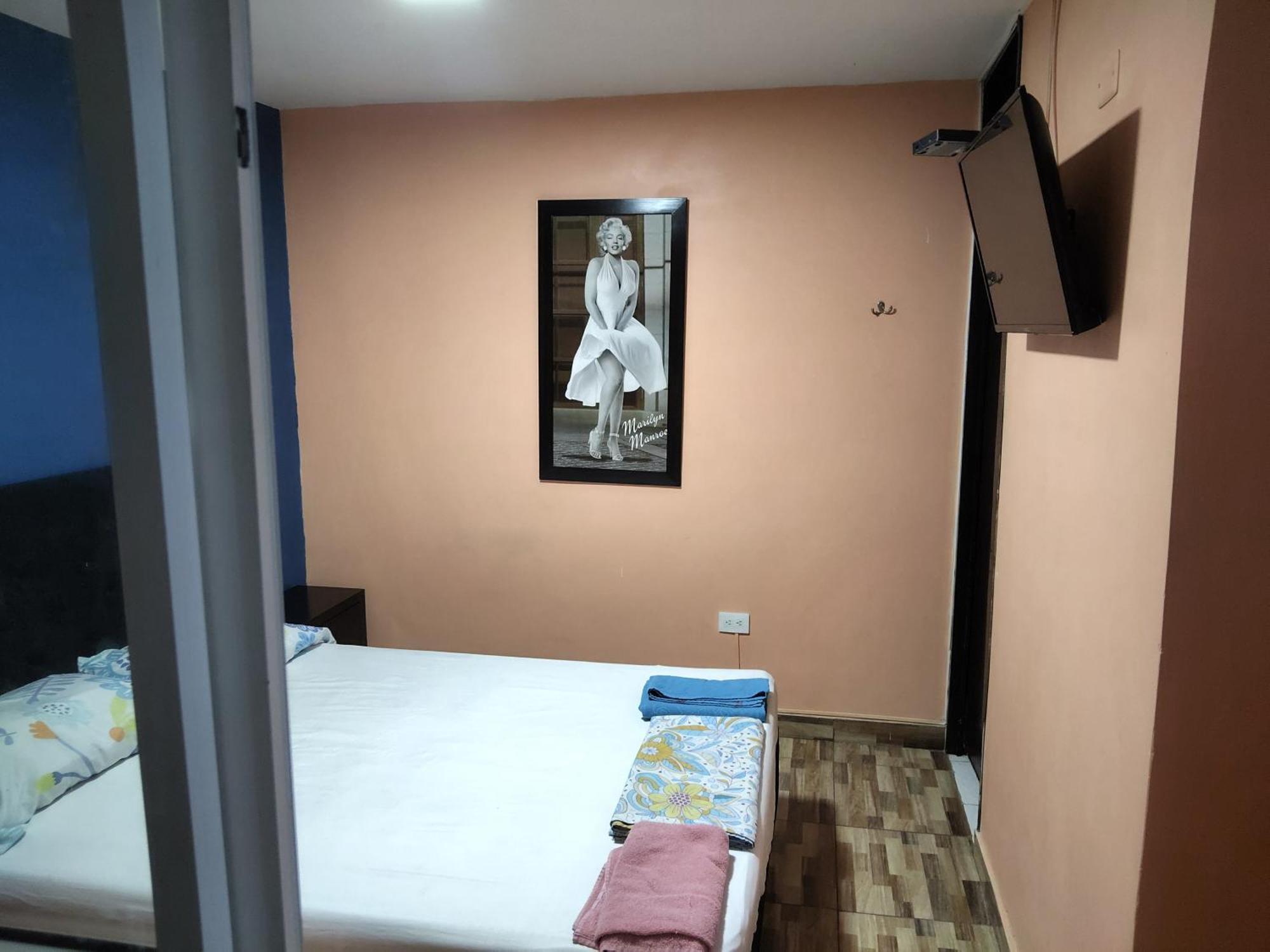 קאלי Hostal Avanza מראה חיצוני תמונה