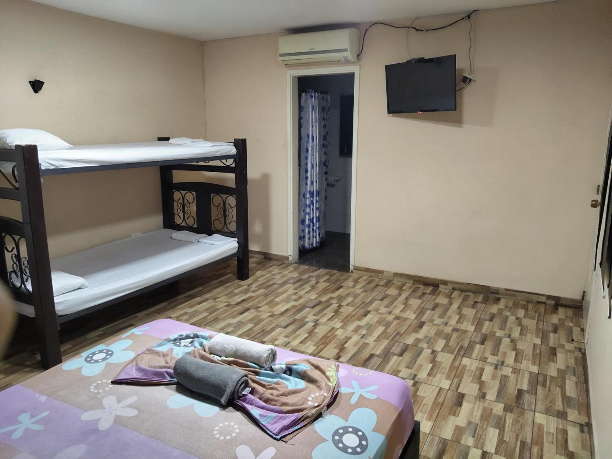 קאלי Hostal Avanza מראה חיצוני תמונה